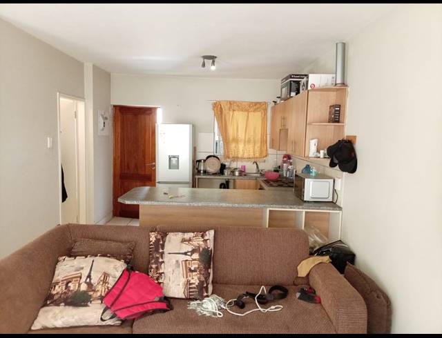 1 BEDROOM STUDIO APARTMENT FOR SALE IN TURFFONTEIN
